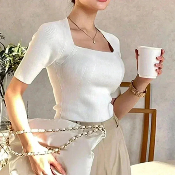 White Casual Women's Tight-Fitting Deformed Square Neck Knitted Top - Picture 4 of 10